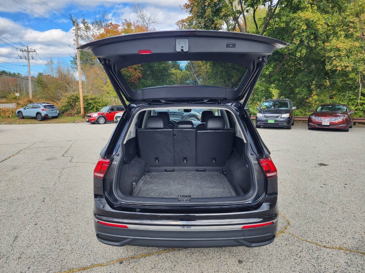 2022 Volkswagen Tiguan SE - Photo 49
