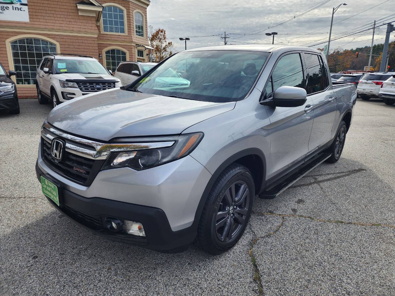 Vehicle Image 2