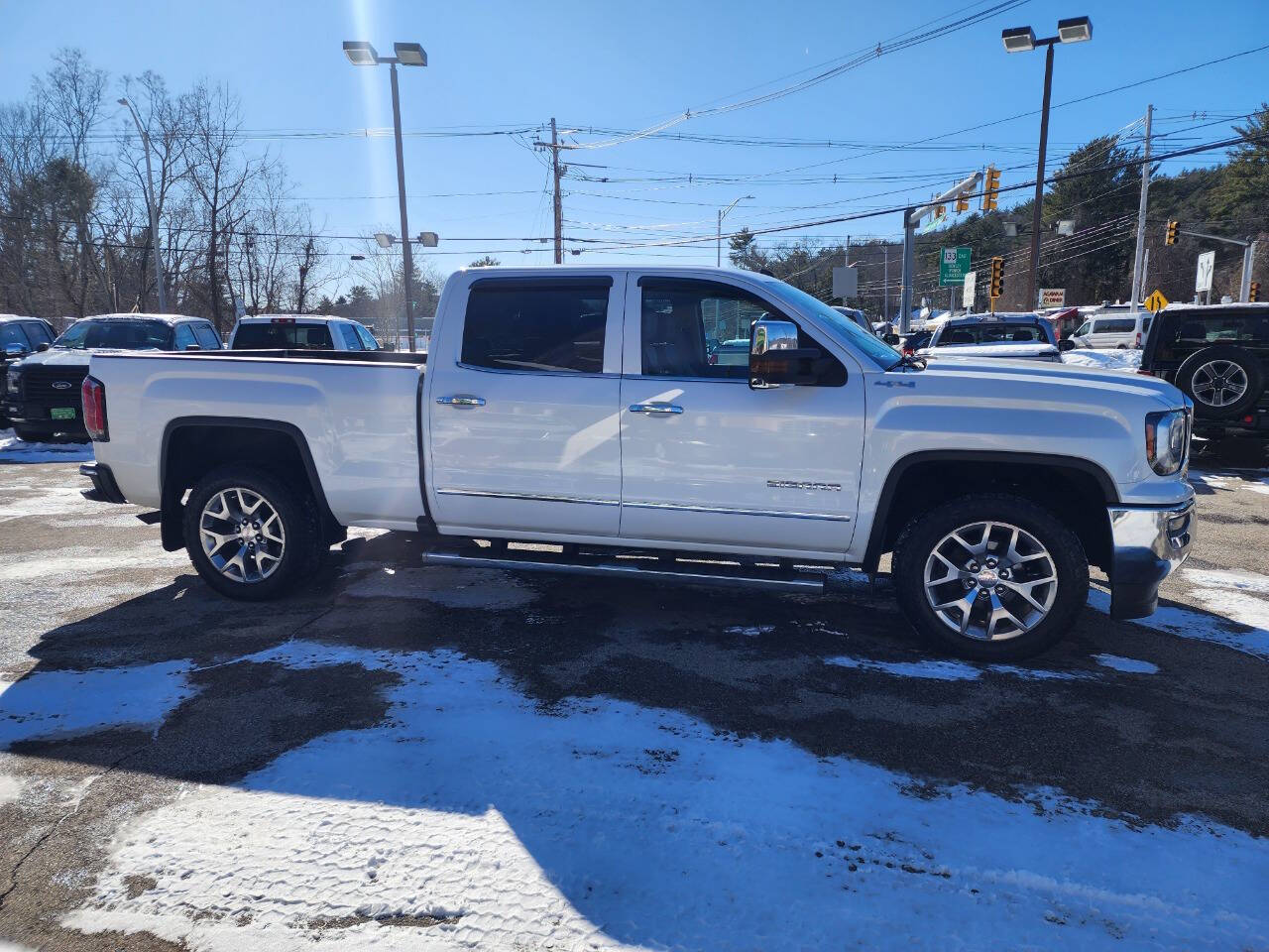 2018 GMC Sierra 1500 SLT - Image 5