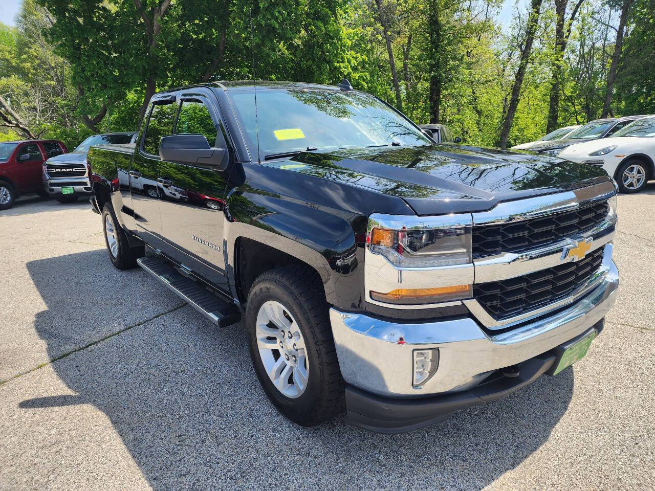 2019 Chevrolet Silverado 1500 LD LT - Image 4