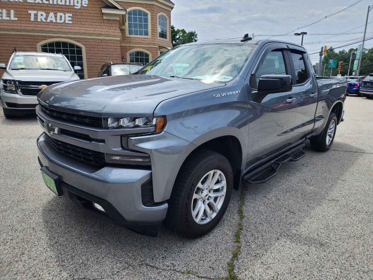 2019 Chevrolet Silverado 1500 RST - Image 2