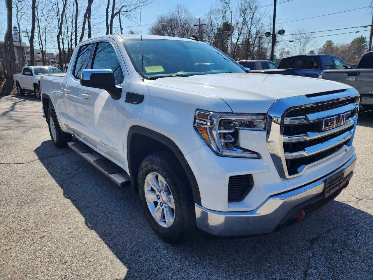 2019 GMC Sierra 1500 SLE - Image 4