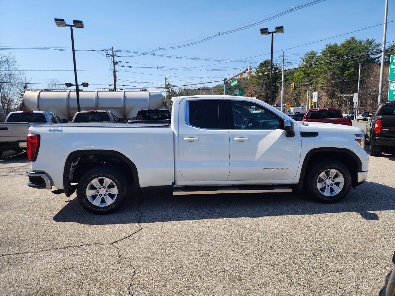 2019 GMC Sierra 1500 SLE - Image 5