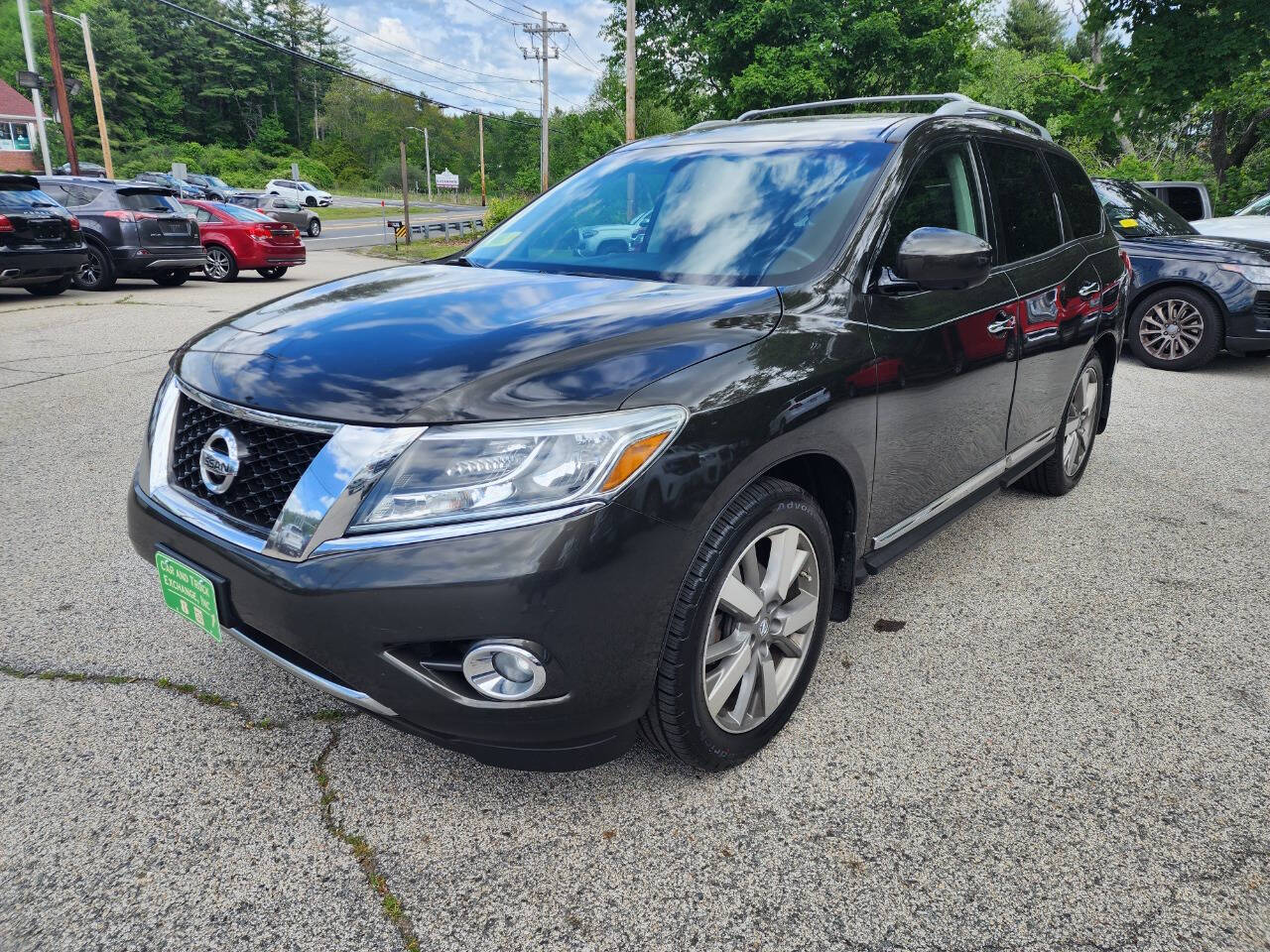 2015 Nissan Pathfinder Platinum 4WD's photo