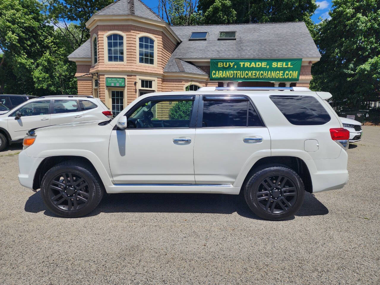 2012 Toyota 4Runner SR5 - Image 2