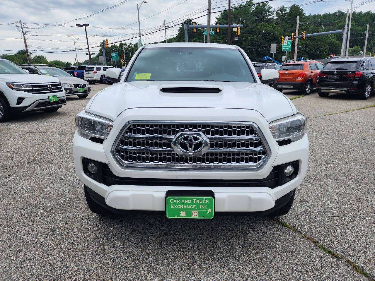 2017 Toyota Tacoma TRD Sport - Image 2