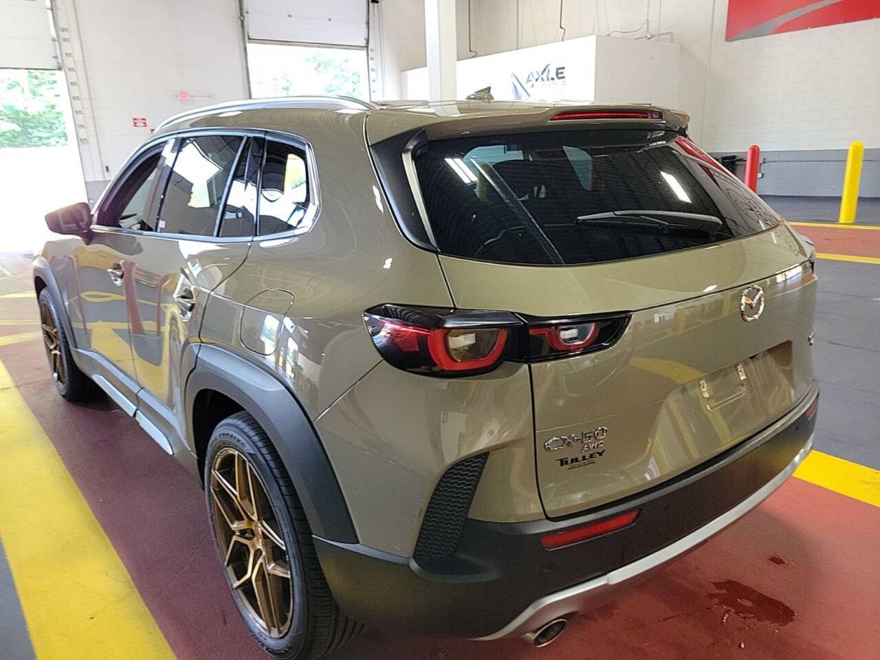 2023 Mazda CX-50 2.5 Turbo Premium Plus - Image 4