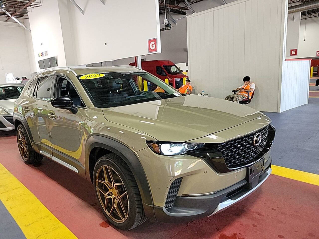 2023 Mazda CX-50 2.5 Turbo Premium Plus - Image 3