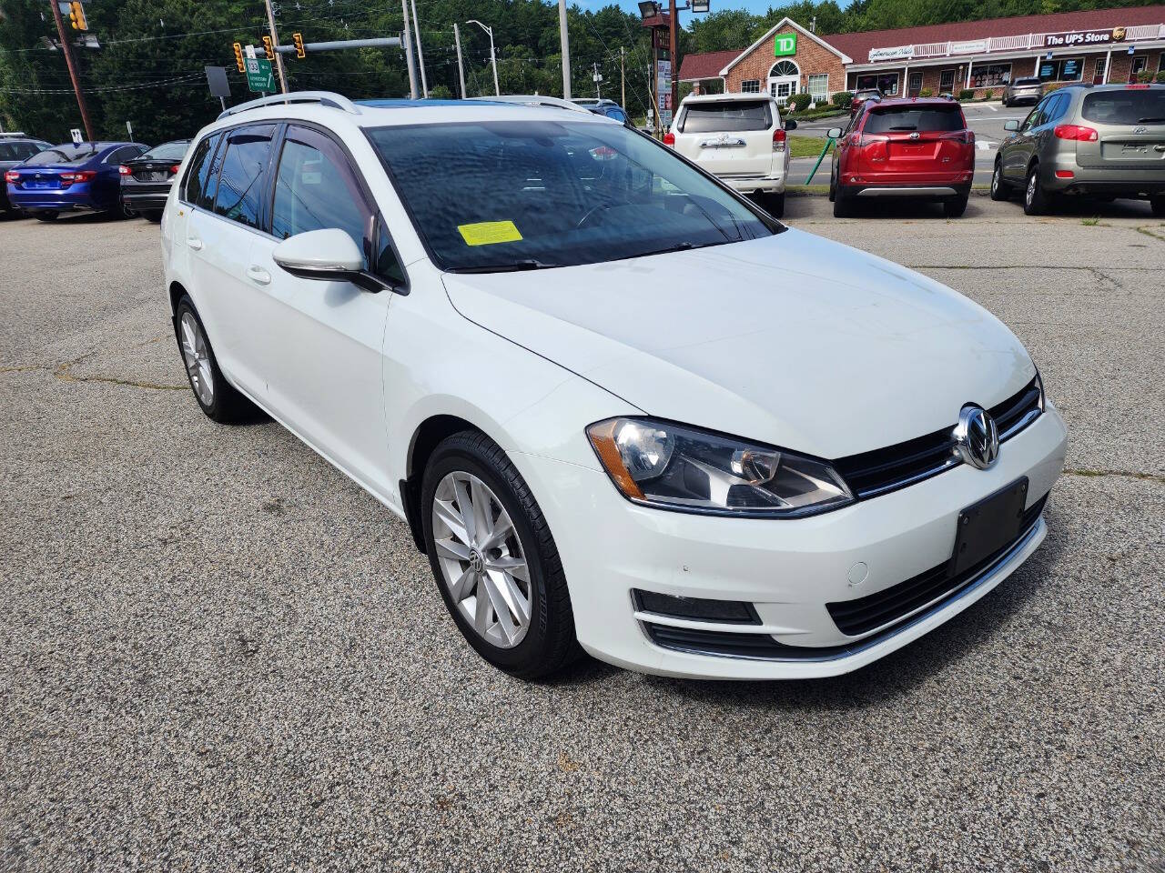 Photo 4 of 2015 Volkswagen Golf SportWagen TDI SEL