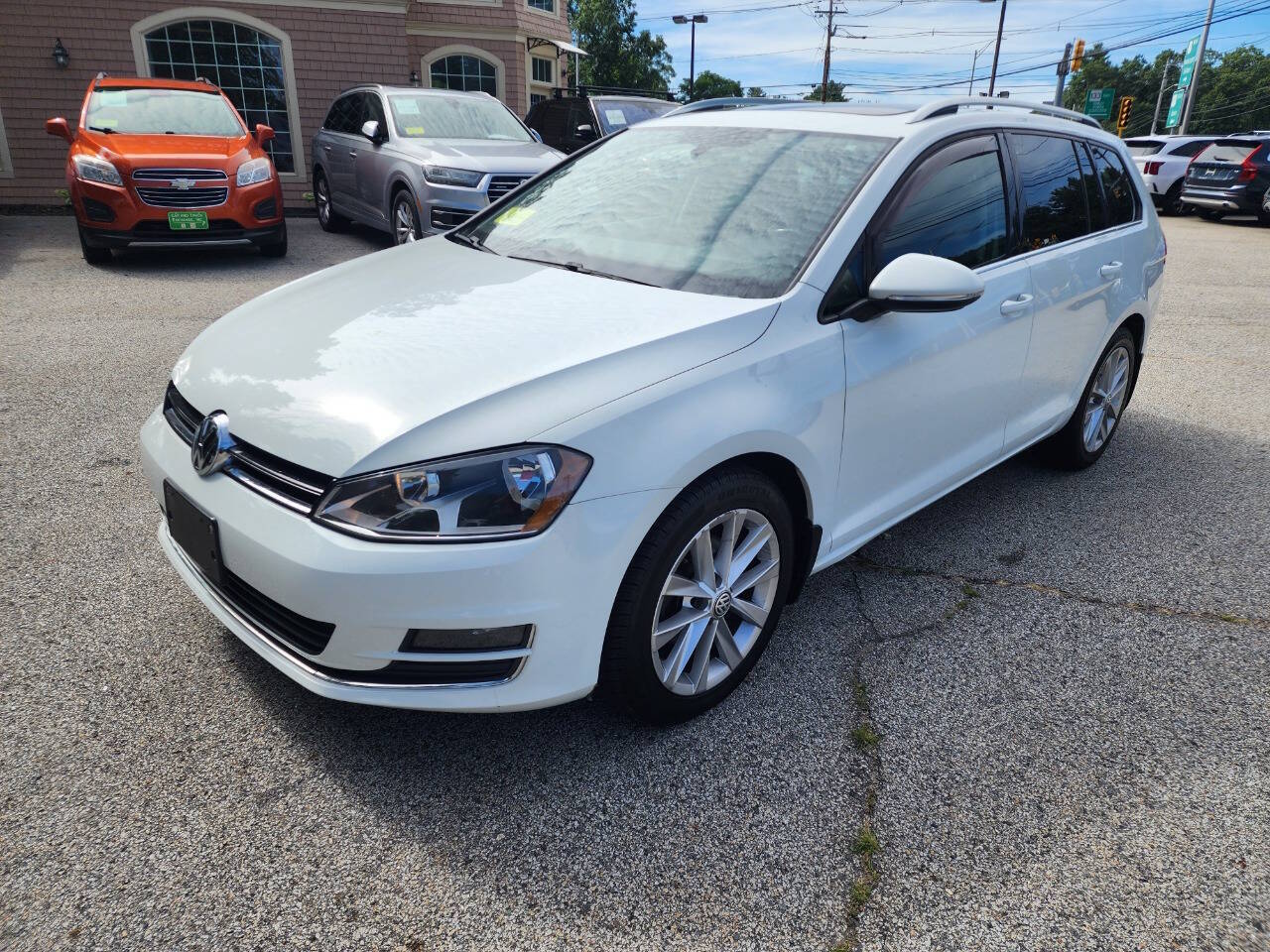 Photo 2 of 2015 Volkswagen Golf SportWagen TDI SEL