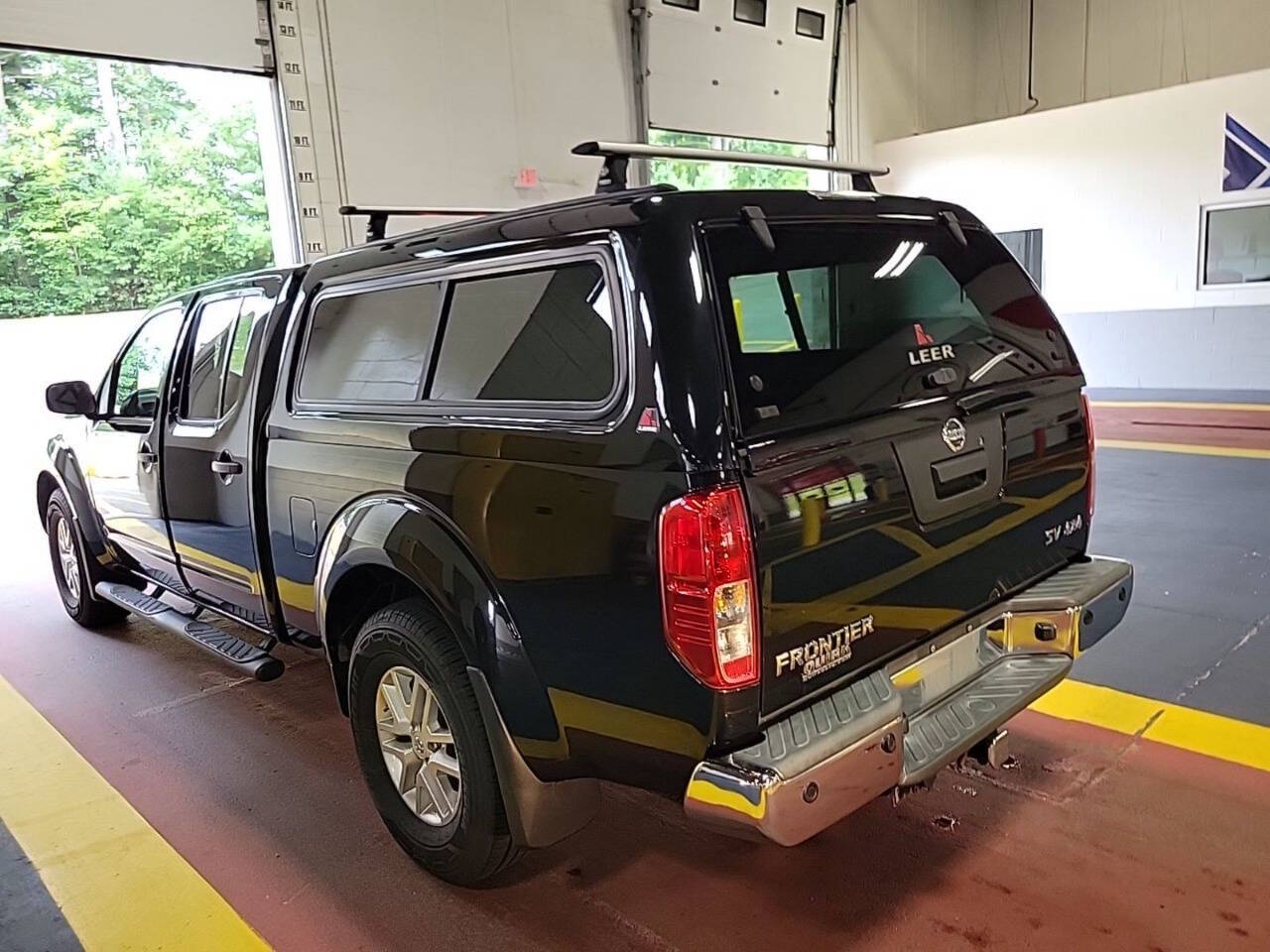 2016 Nissan Frontier SV - Image 5