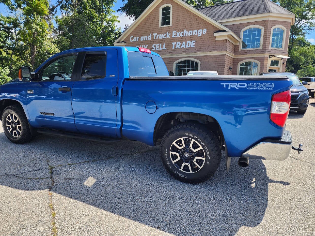 Photo 4 of 2017 Toyota Tundra SR5