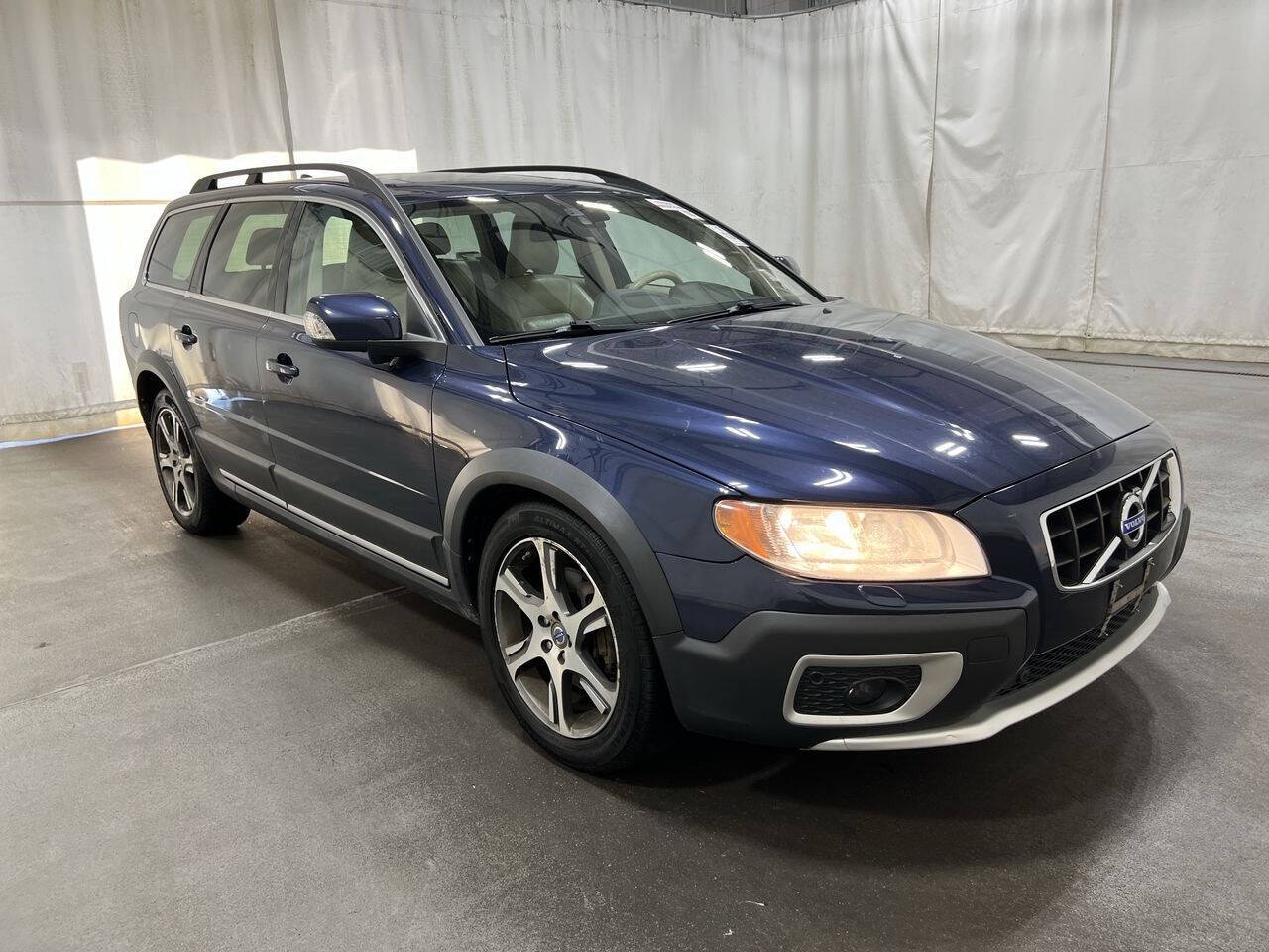 2012 Volvo XC70 T6 - Image 3