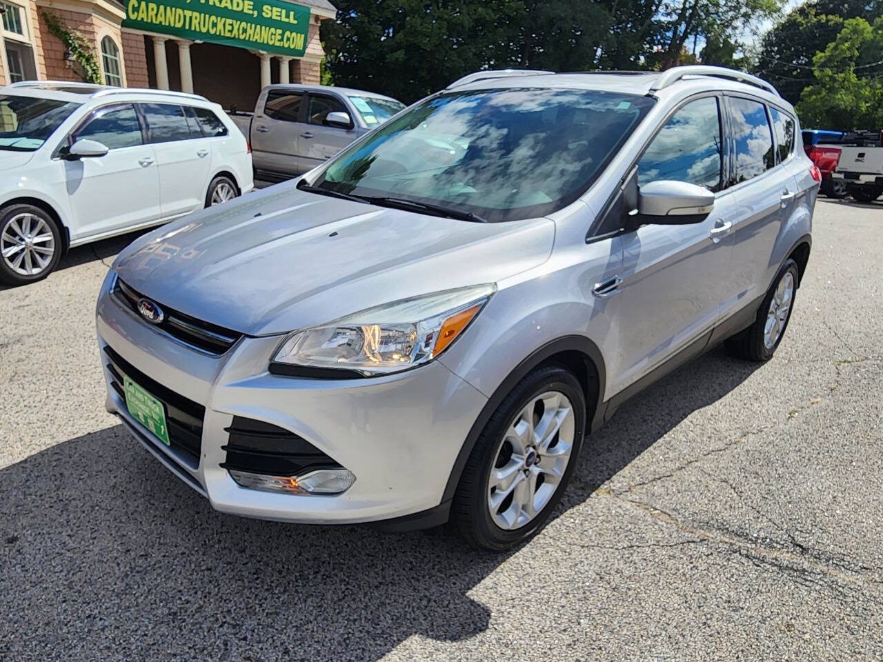 2015 Ford Escape Titanium - Image 2
