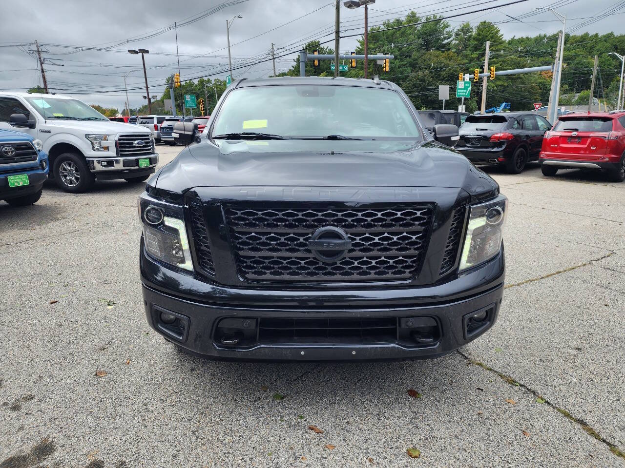 2019 Nissan Titan SV - Image 3