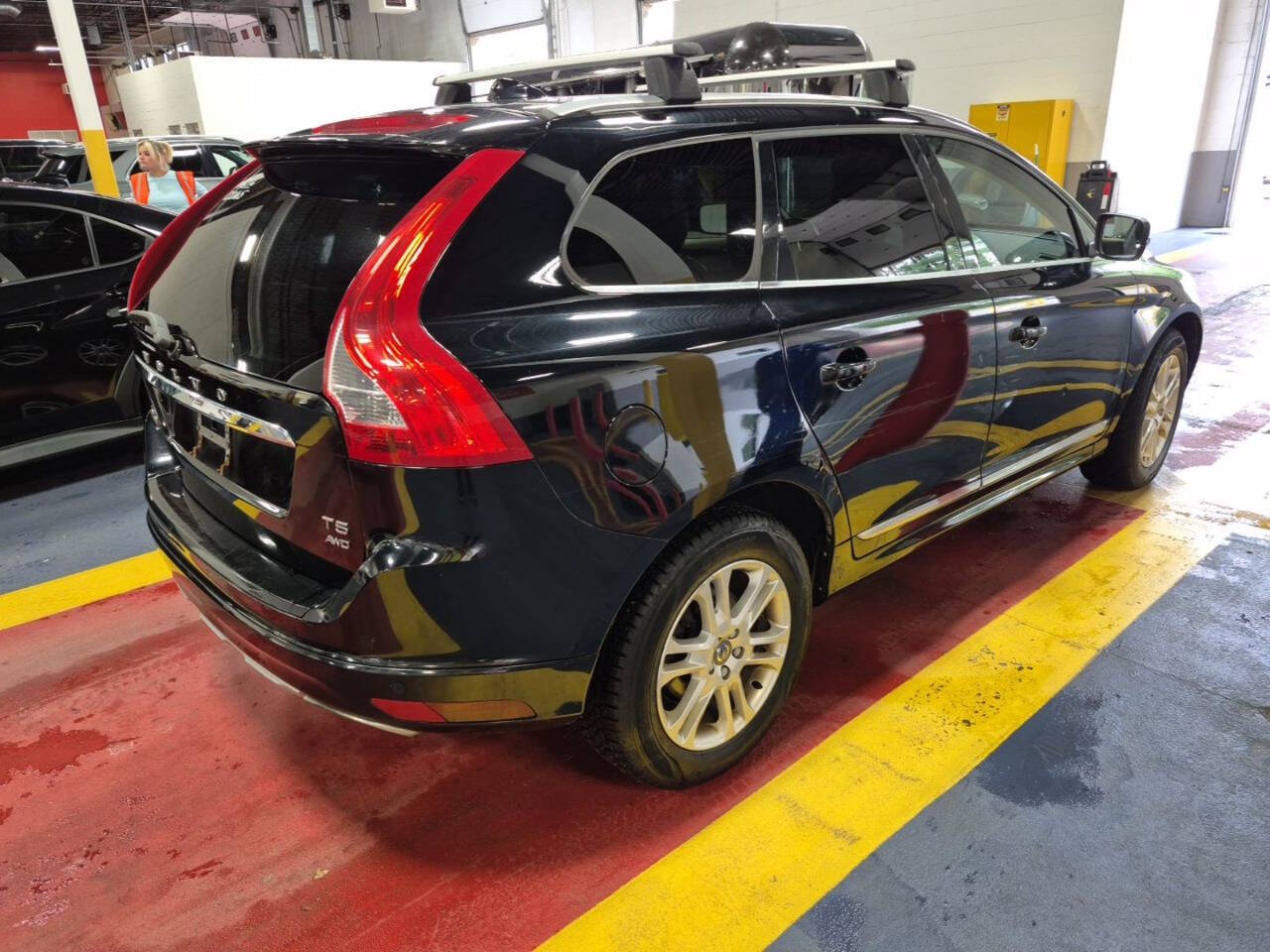 2016 Volvo XC60 T5 Premier - Image 4