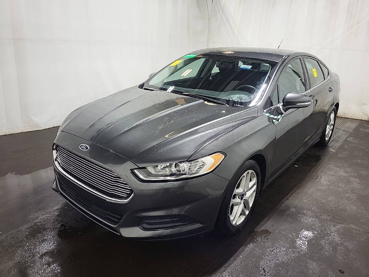 2015 Ford Fusion SE - Main Image