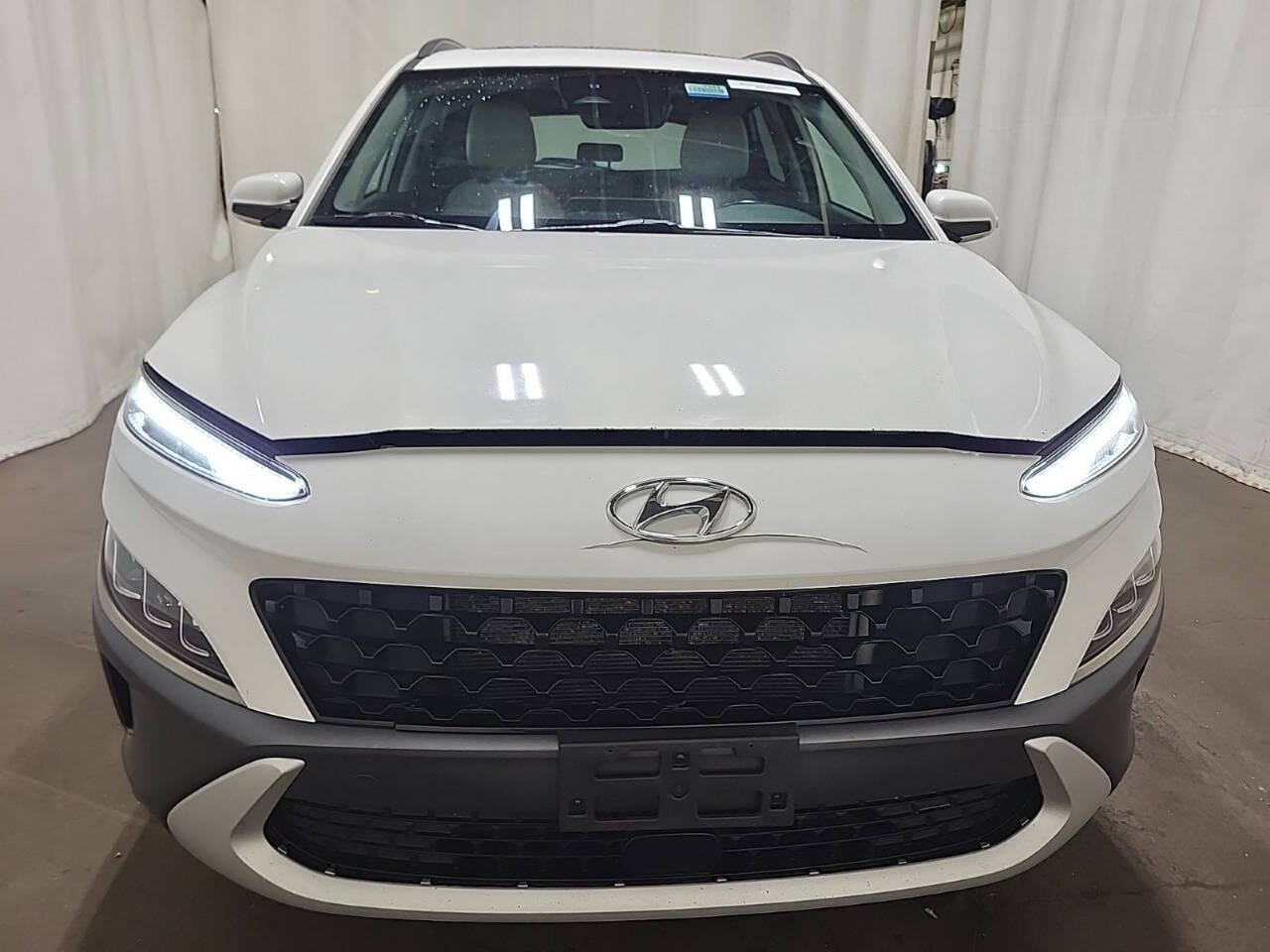 Photo 2 of 2022 Hyundai KONA Limited